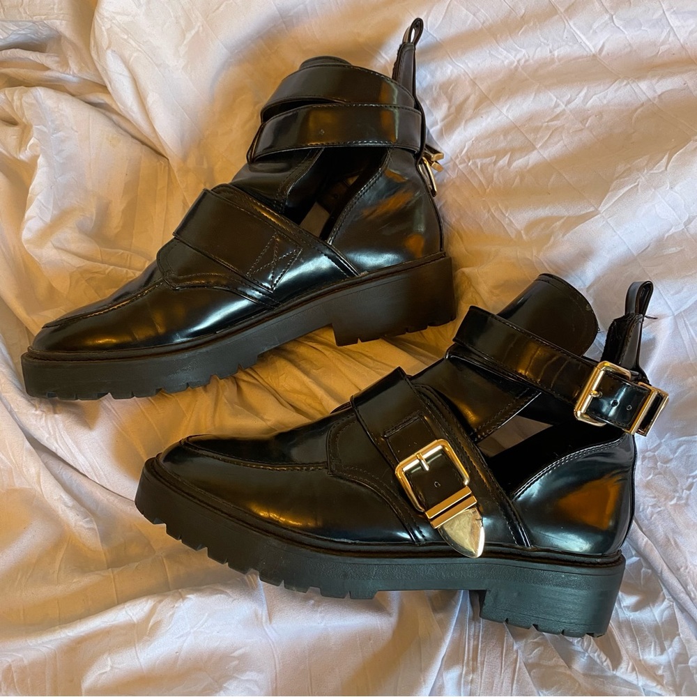 River Island Black Leather Open Strappy Buckle Gold Hardware Unisex Punk Boots